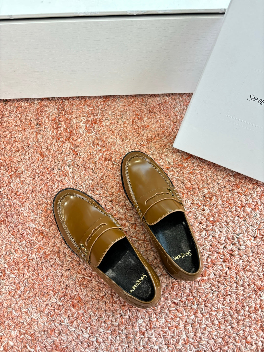 Yves Saint Laurent Loafer