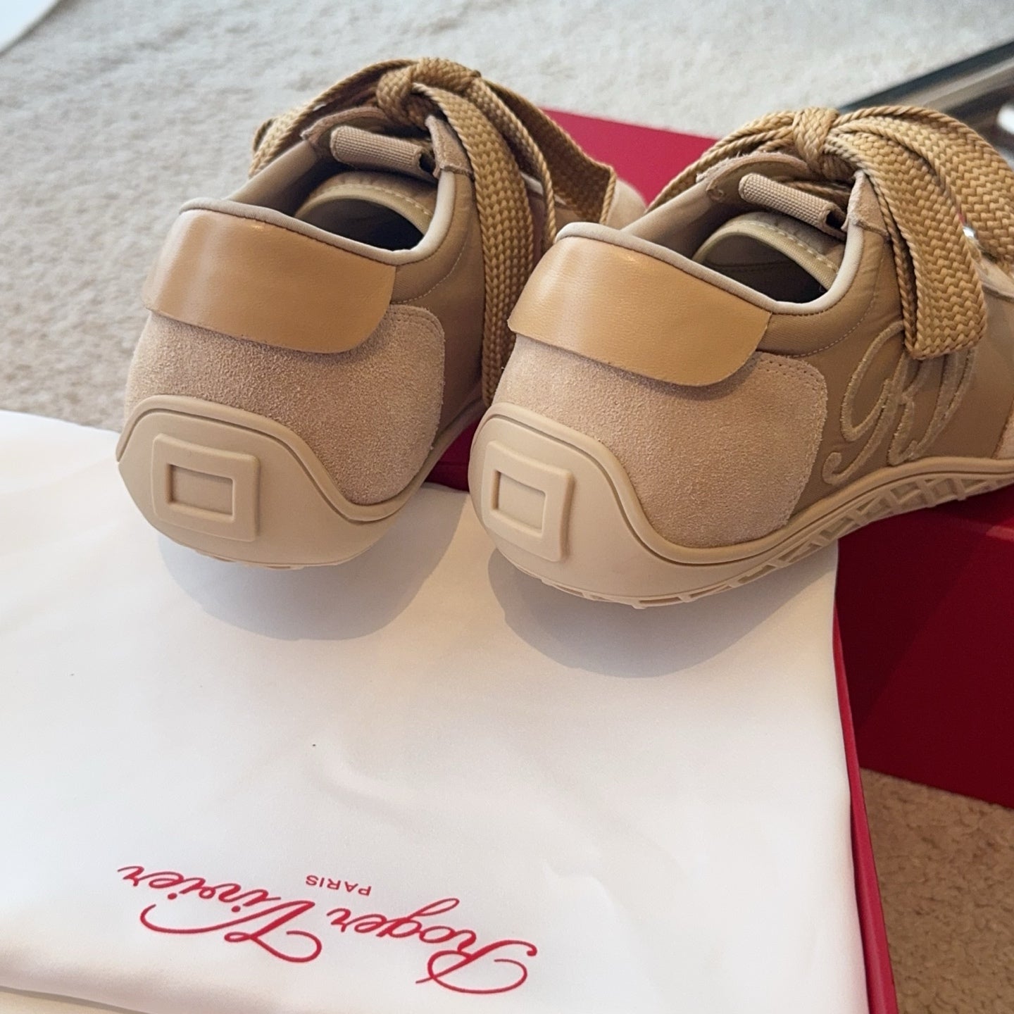 Roger Vivier Sneaker