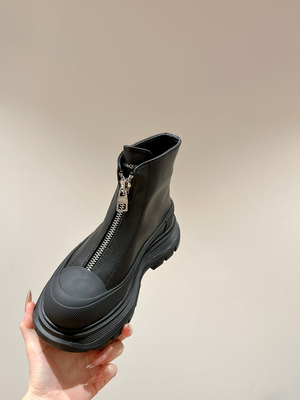 Alexander McQueen Bot