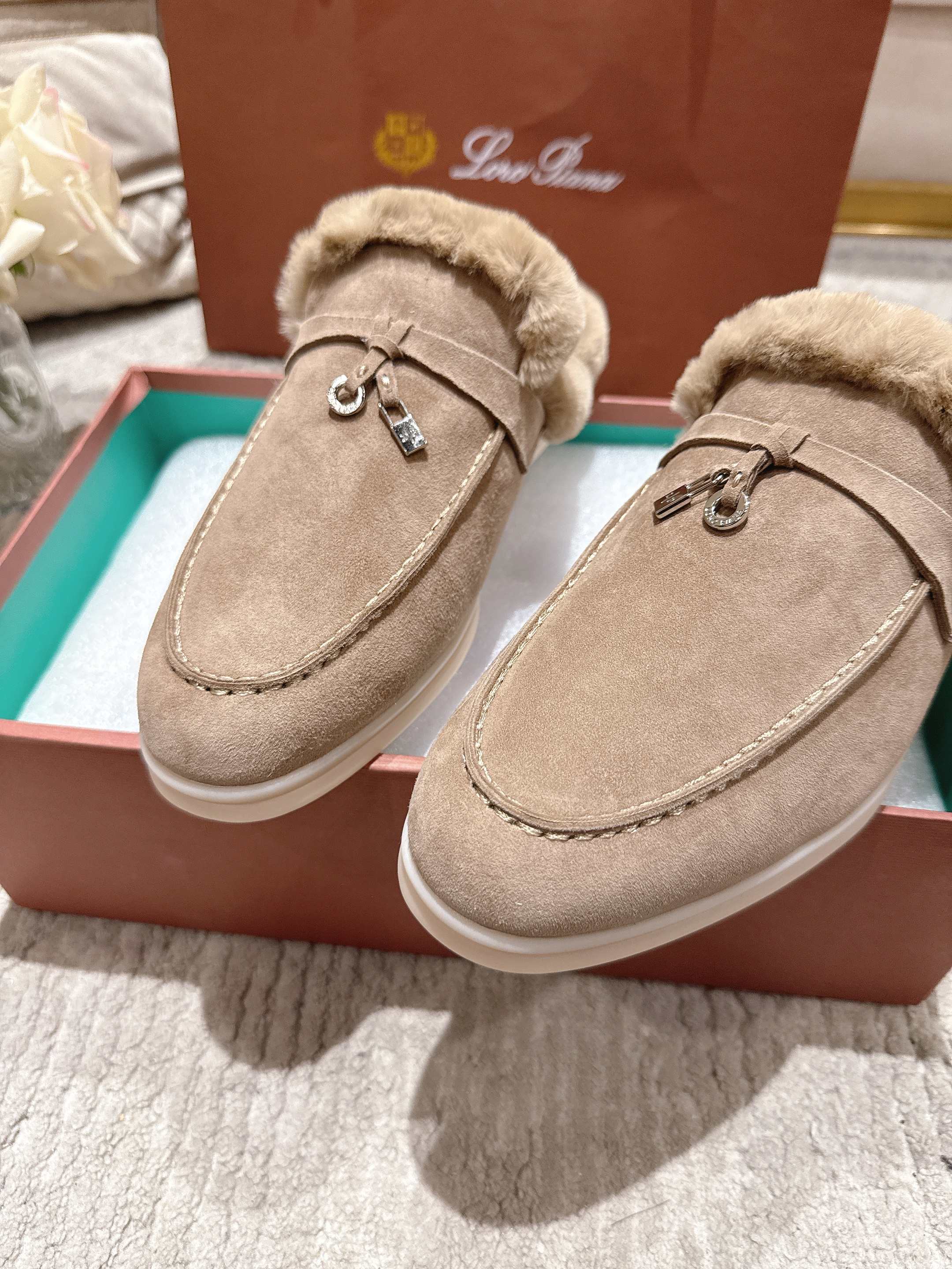 Loro Piana Slipper
