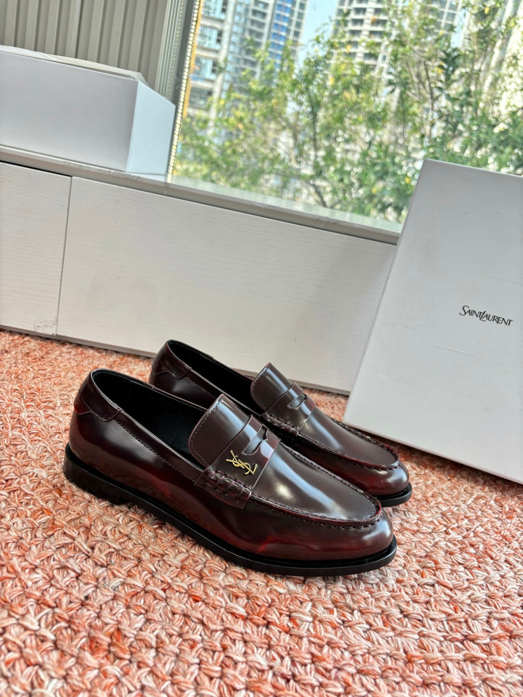Yves Saint Laurent Loafer