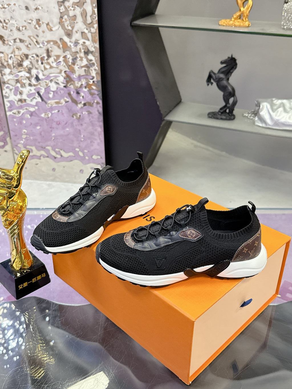 Louis Vuitton Sneaker