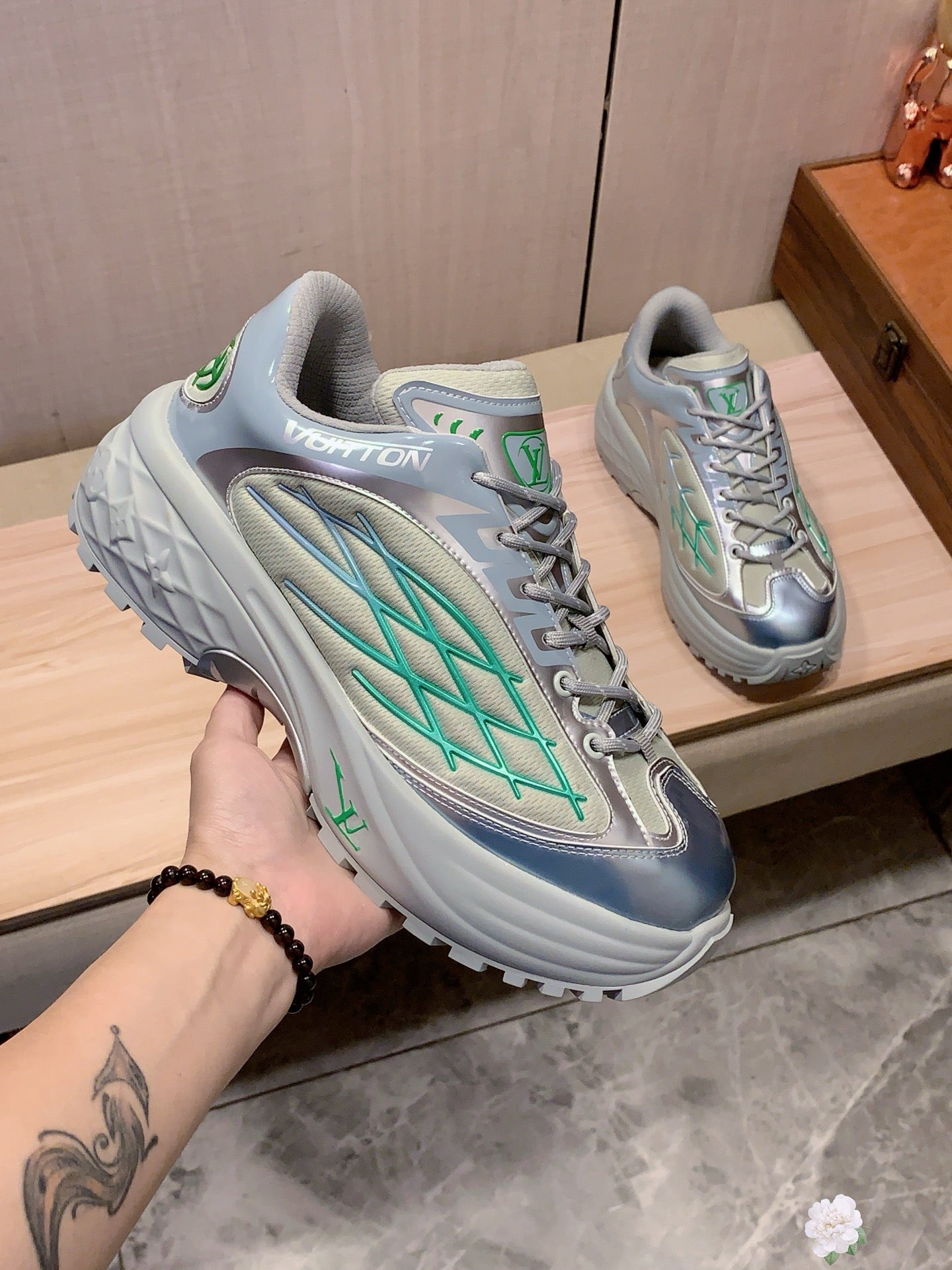 Louis Vuitton Sneaker