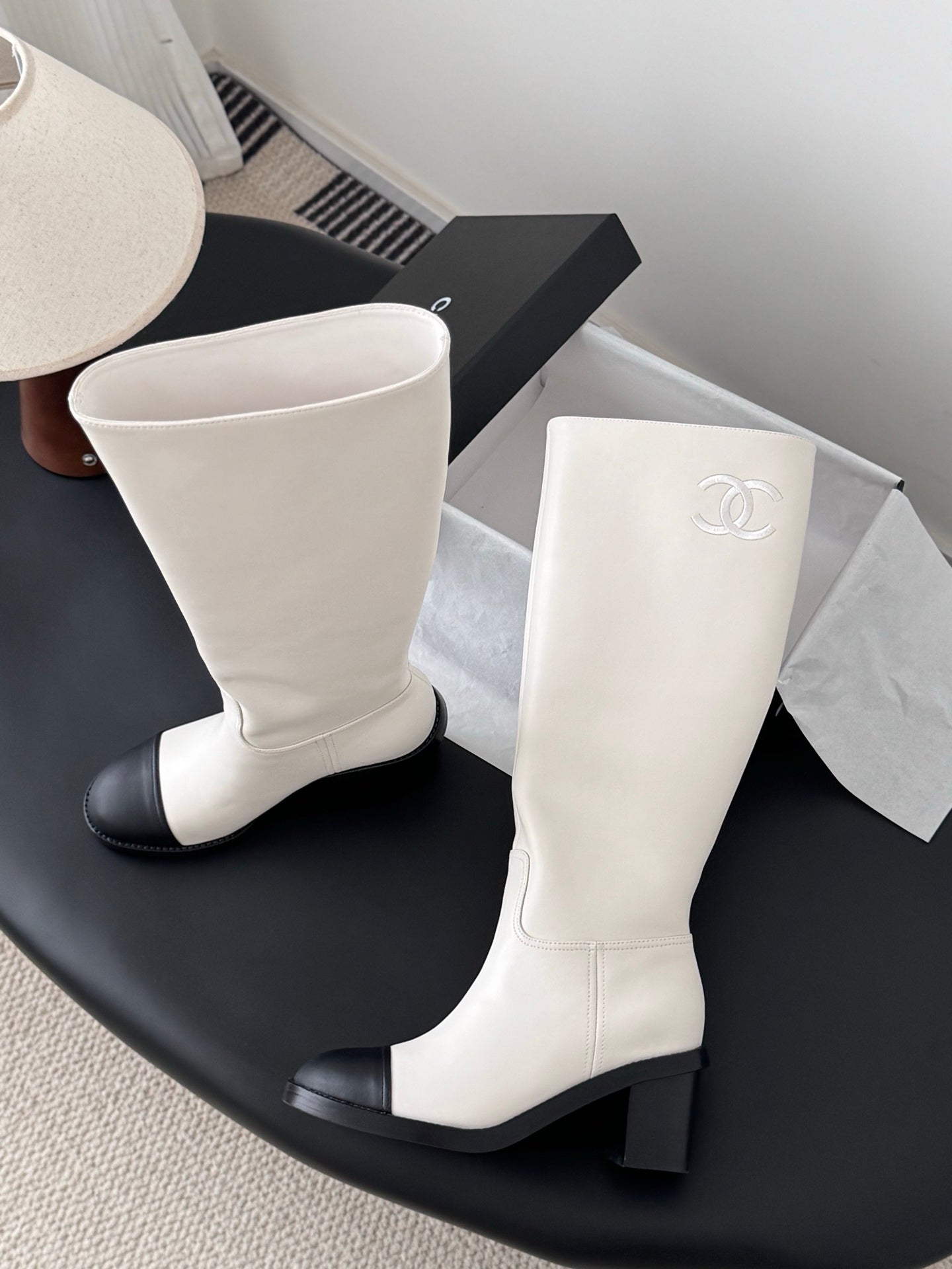 Chanel Çizme