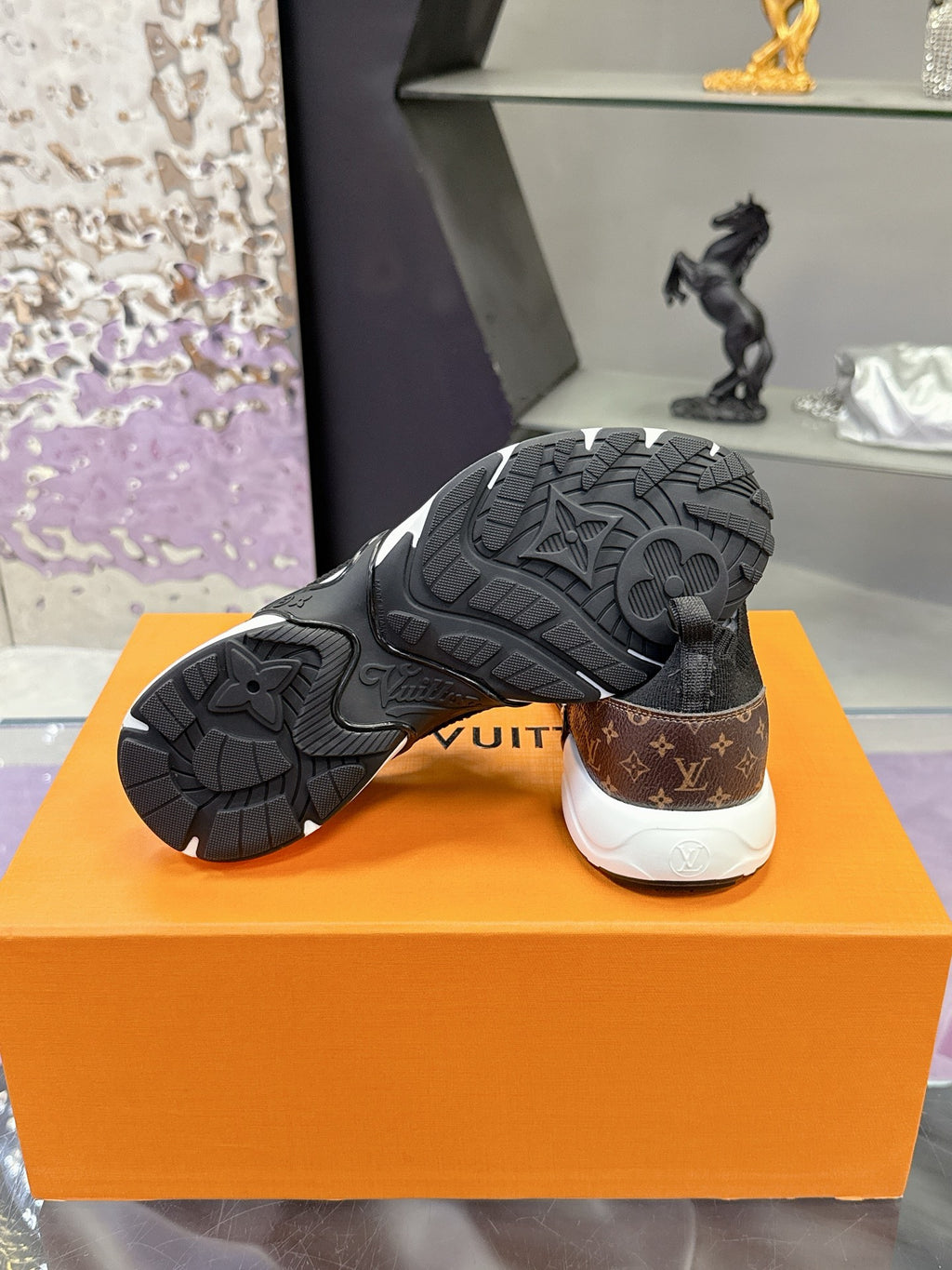 Louis Vuitton Sneaker