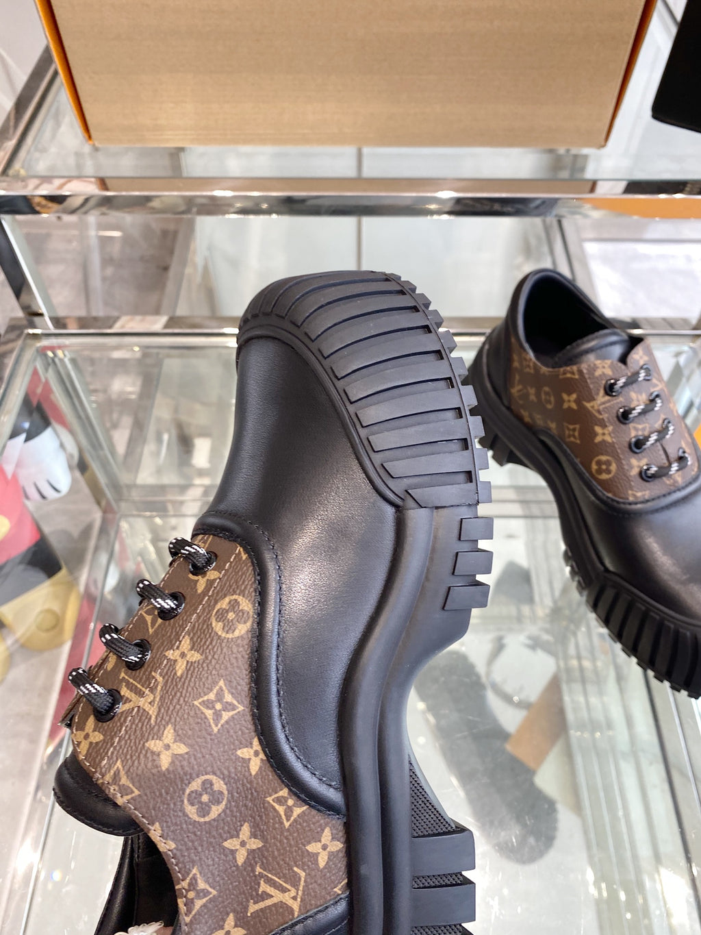 Louis Vuitton Sneaker