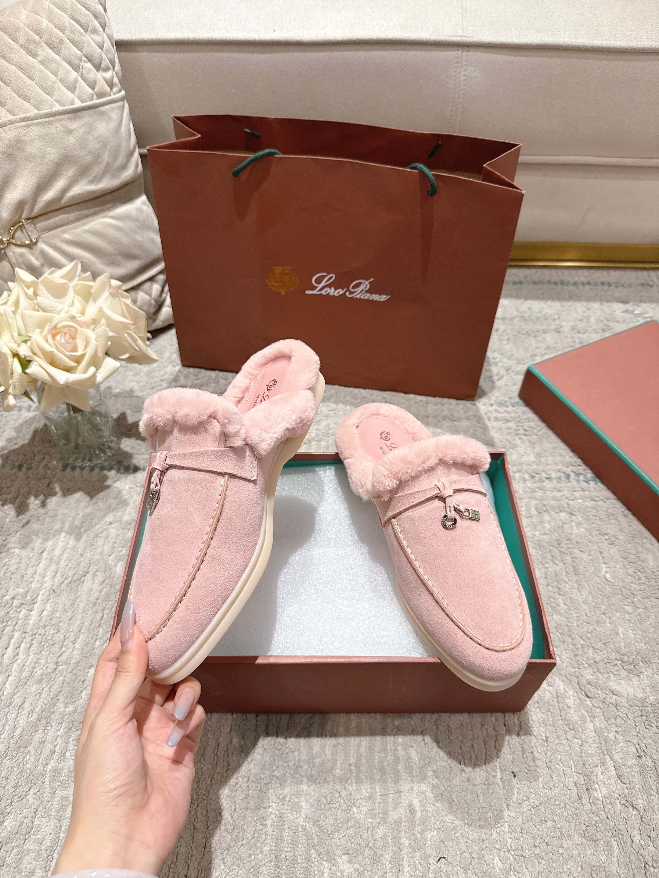 Loro Piana Slipper