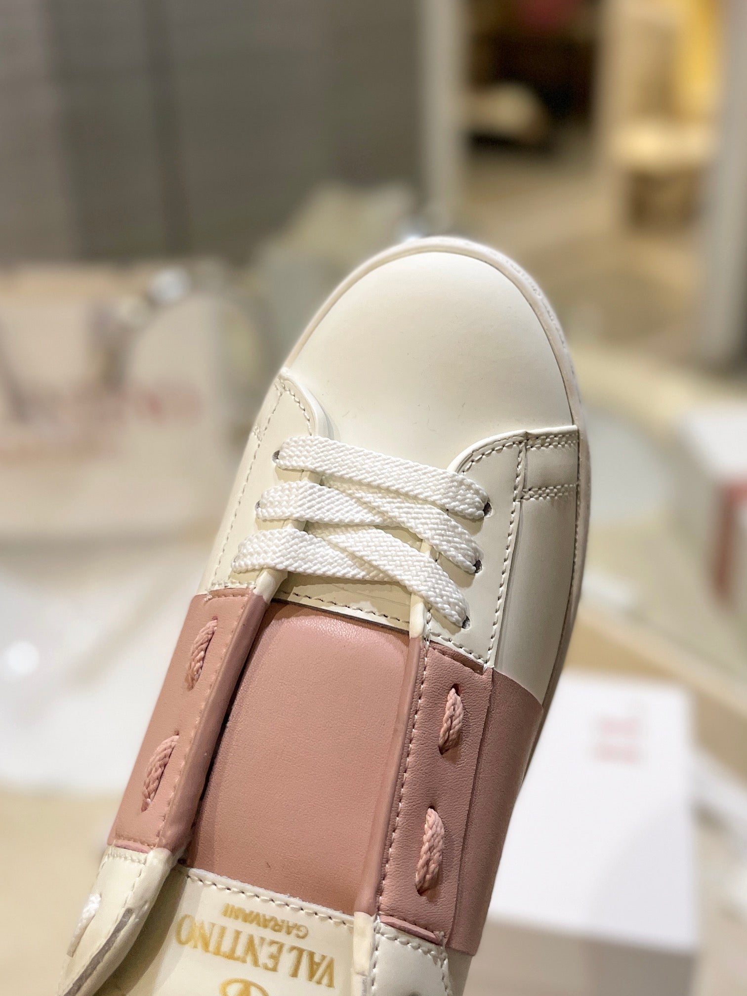 Valentino Sneaker