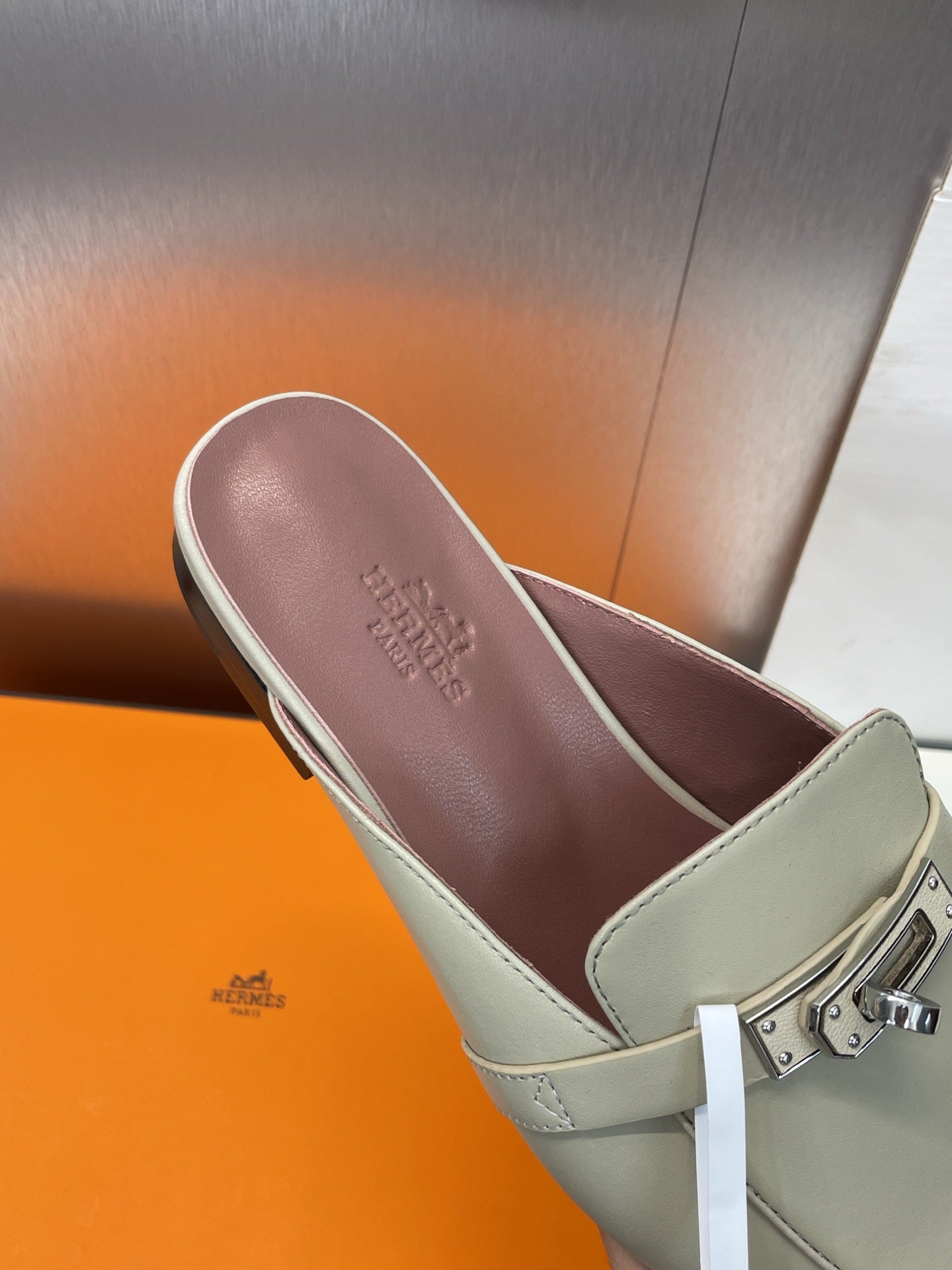 Hermes Slipper