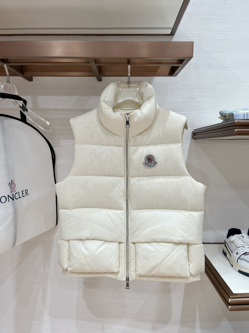 Moncler Yelek