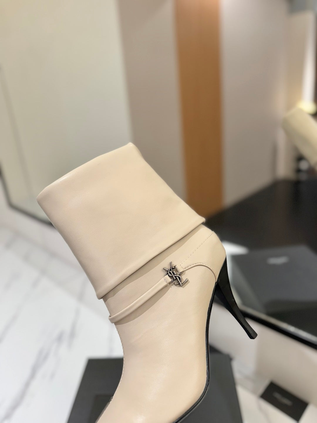 Saint Laurent Çizme