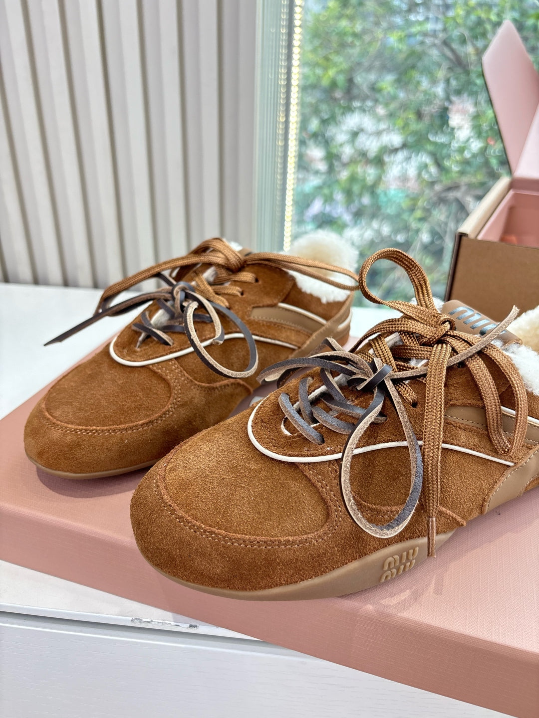 Miu Miu Sneaker