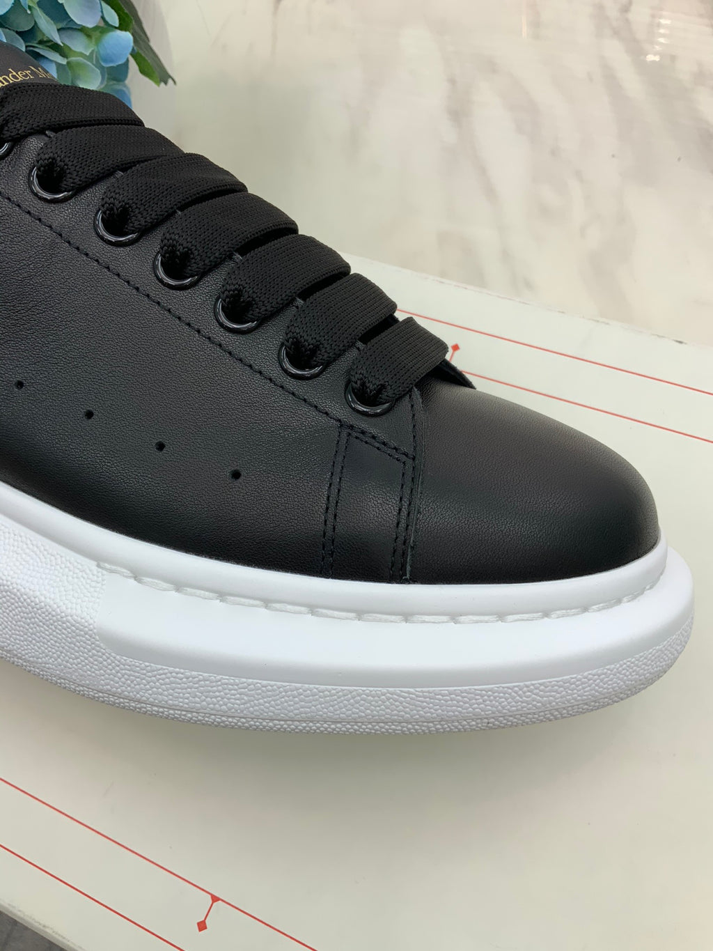 Alexander McQueen Sneaker