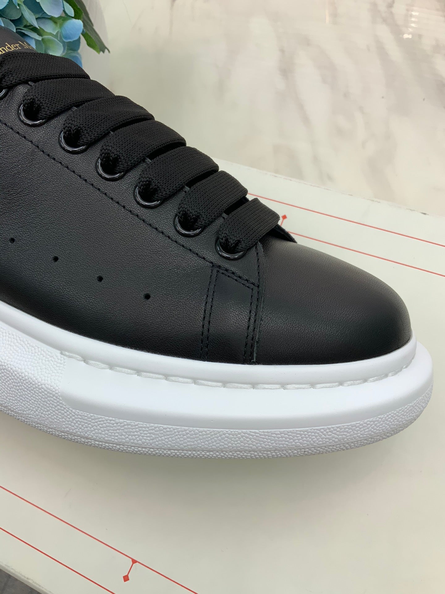 Alexander McQueen Sneaker