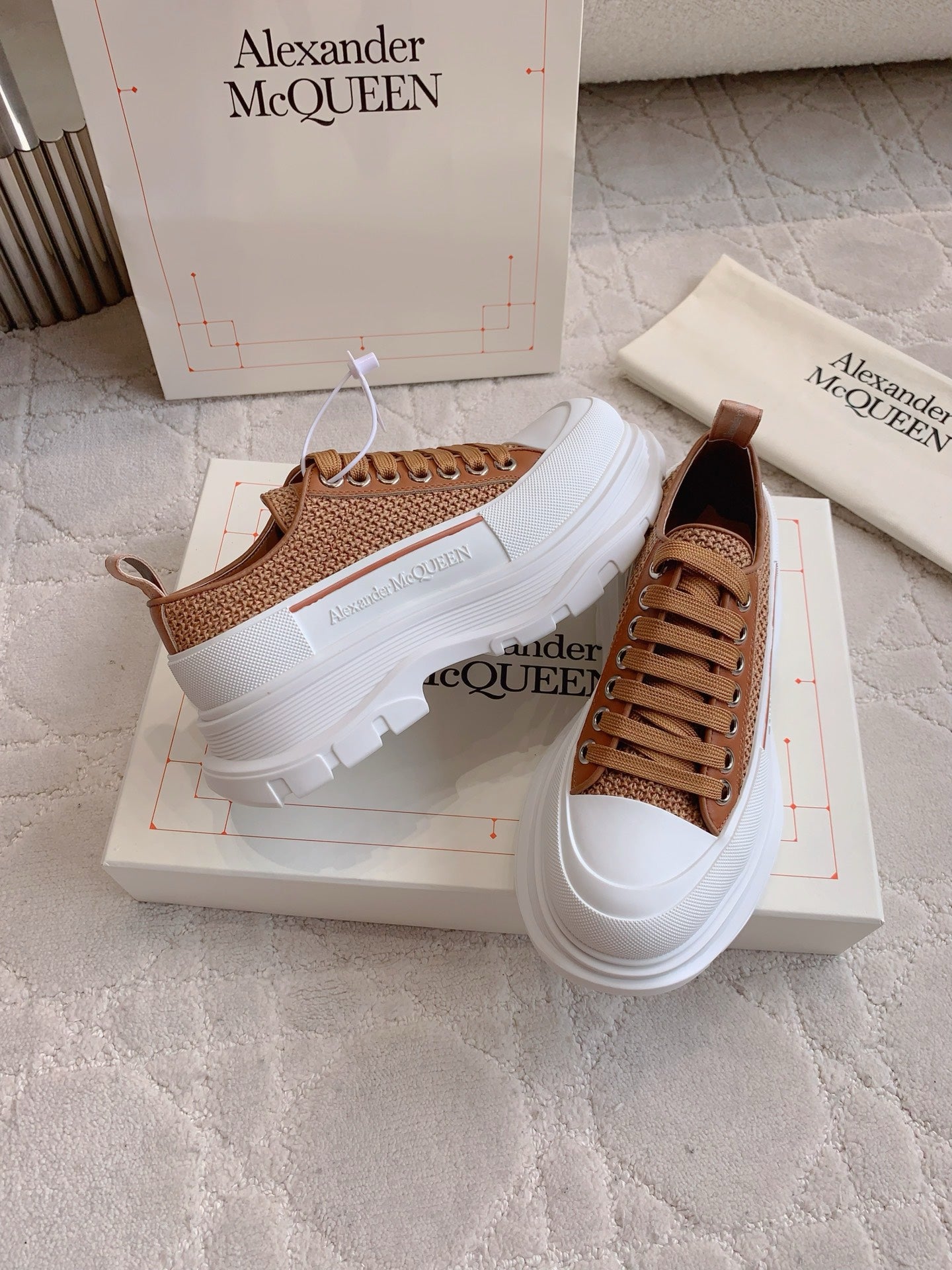 Alexander McQueen Sneaker
