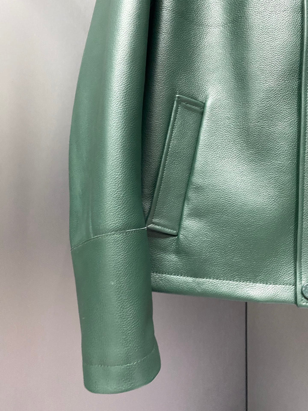 Louis Vuitton Deri Mont