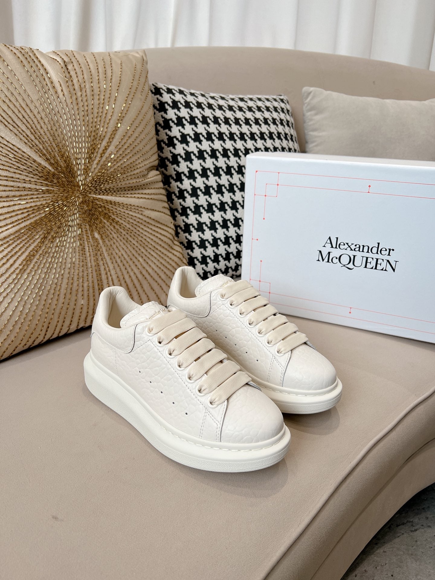 Alexander McQueen Sneaker