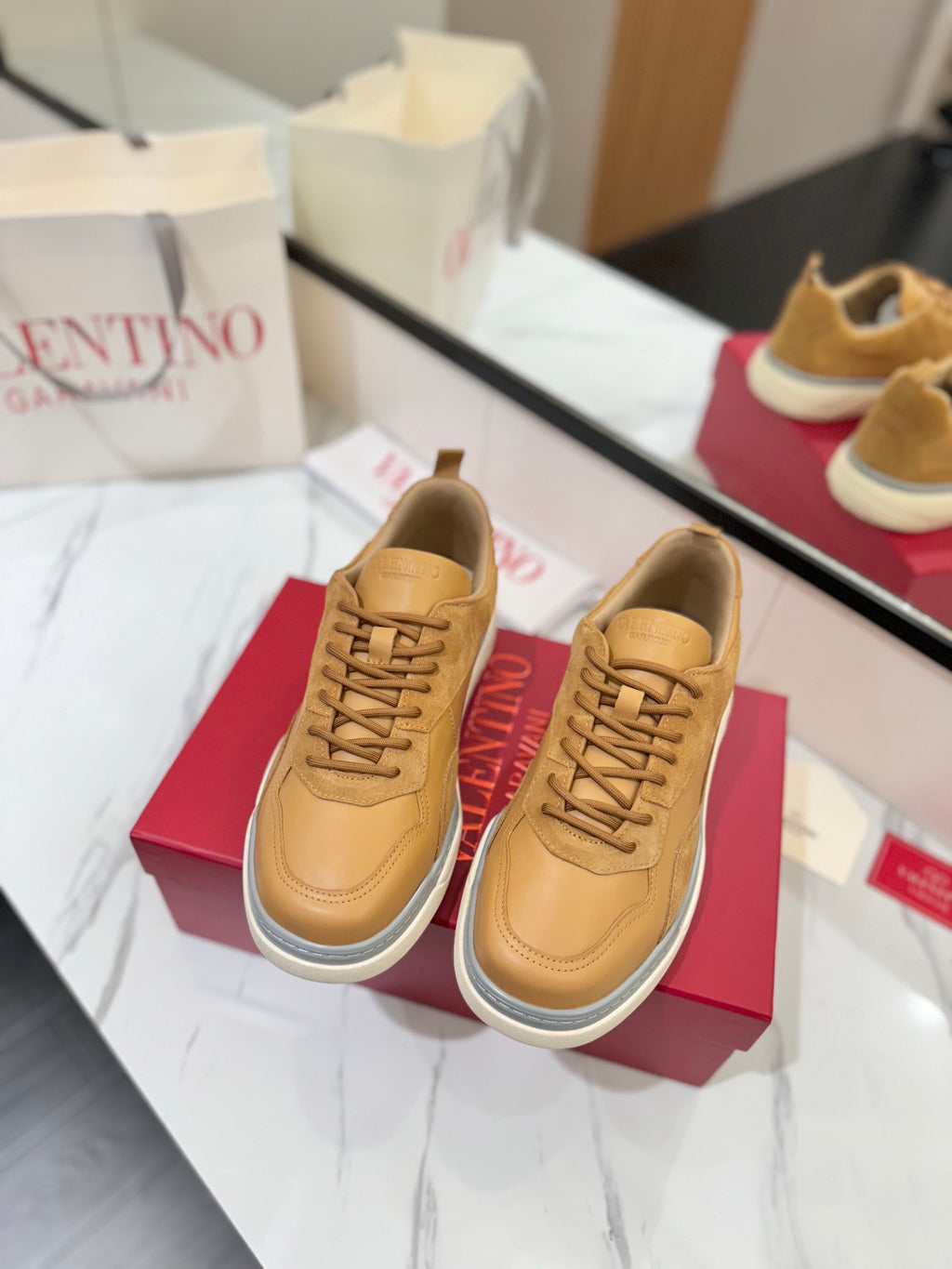 Valentino Sneaker