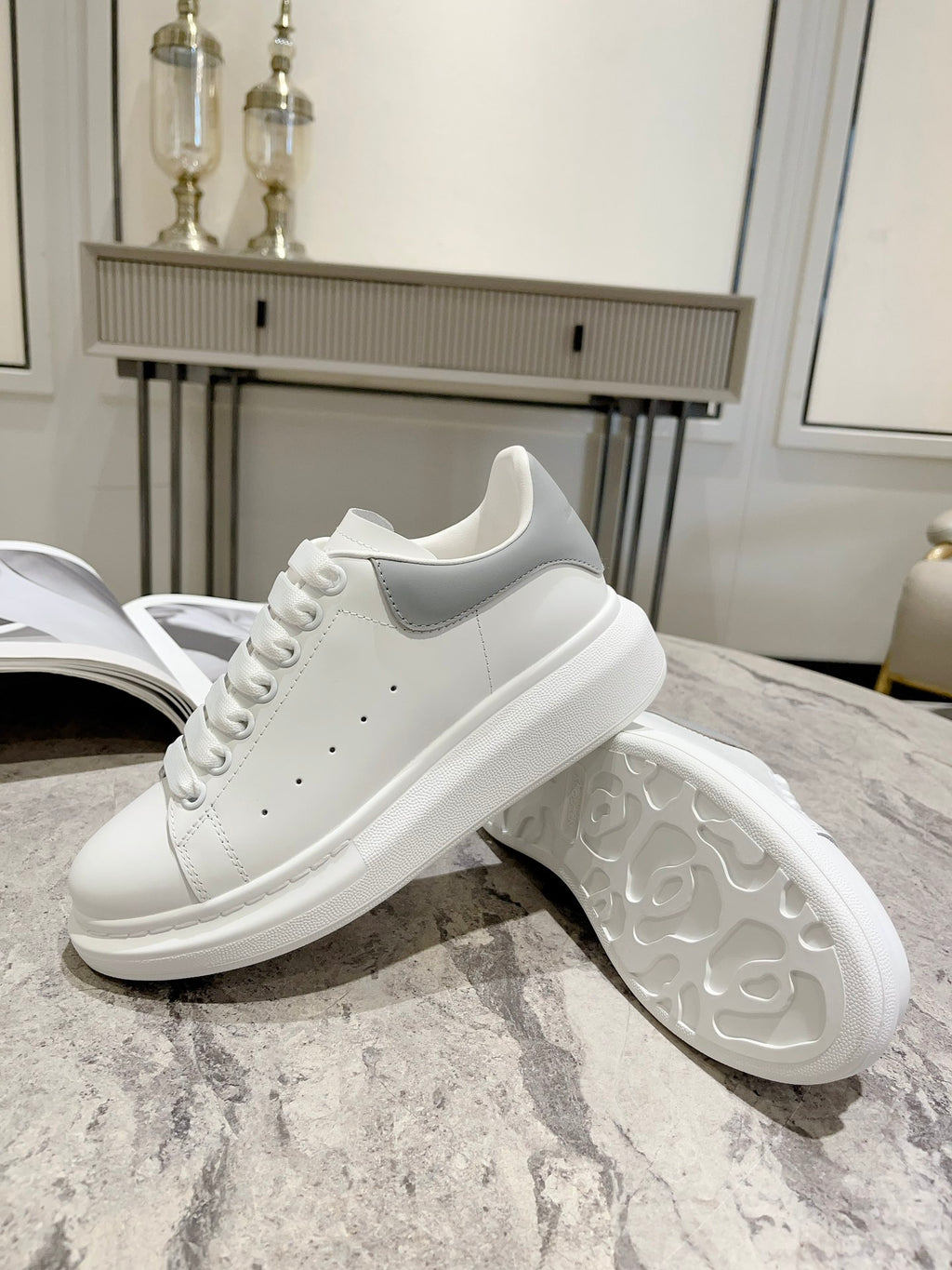 Alexander McQueen Sneaker