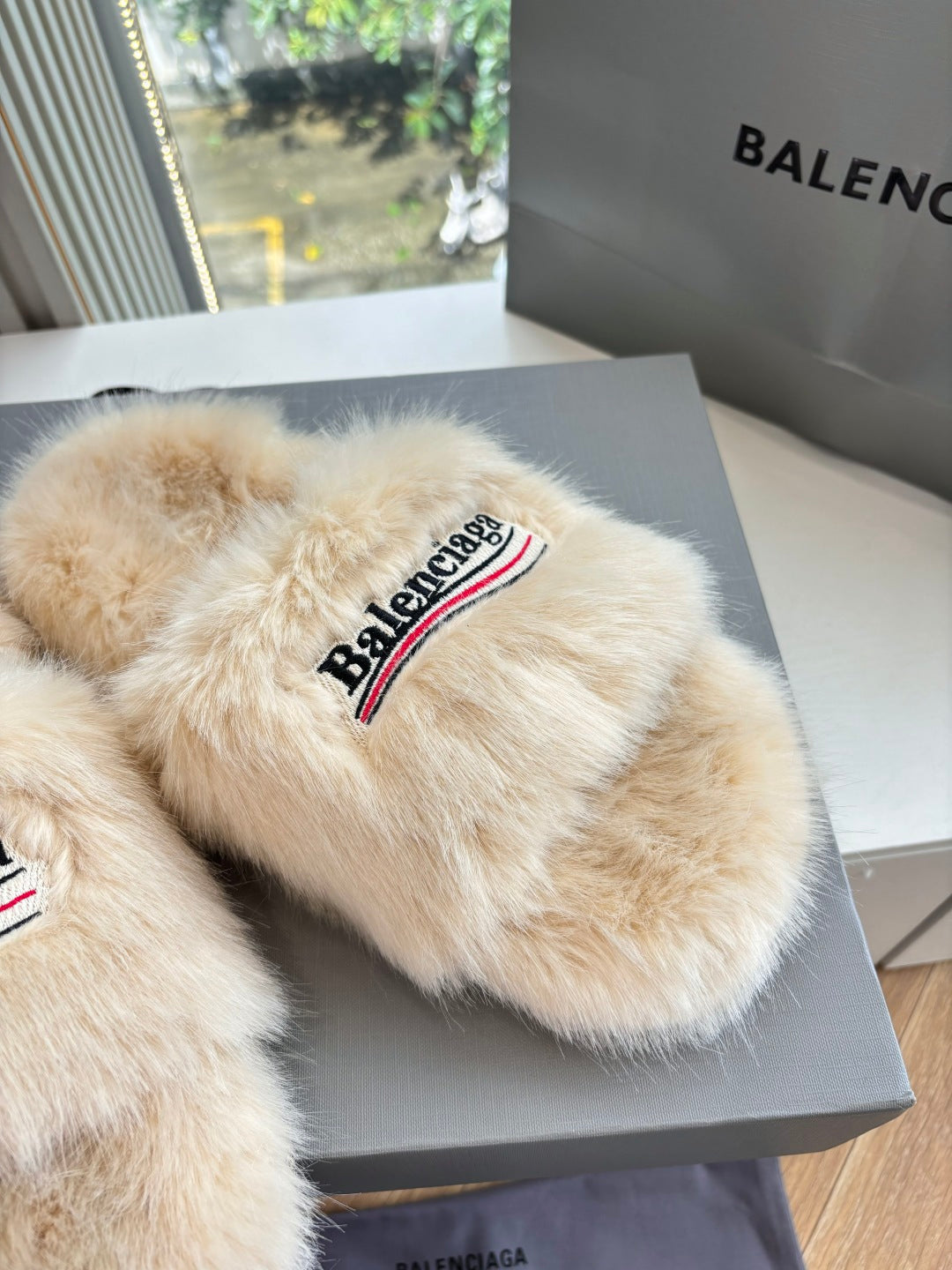 Balenciaga Slipper