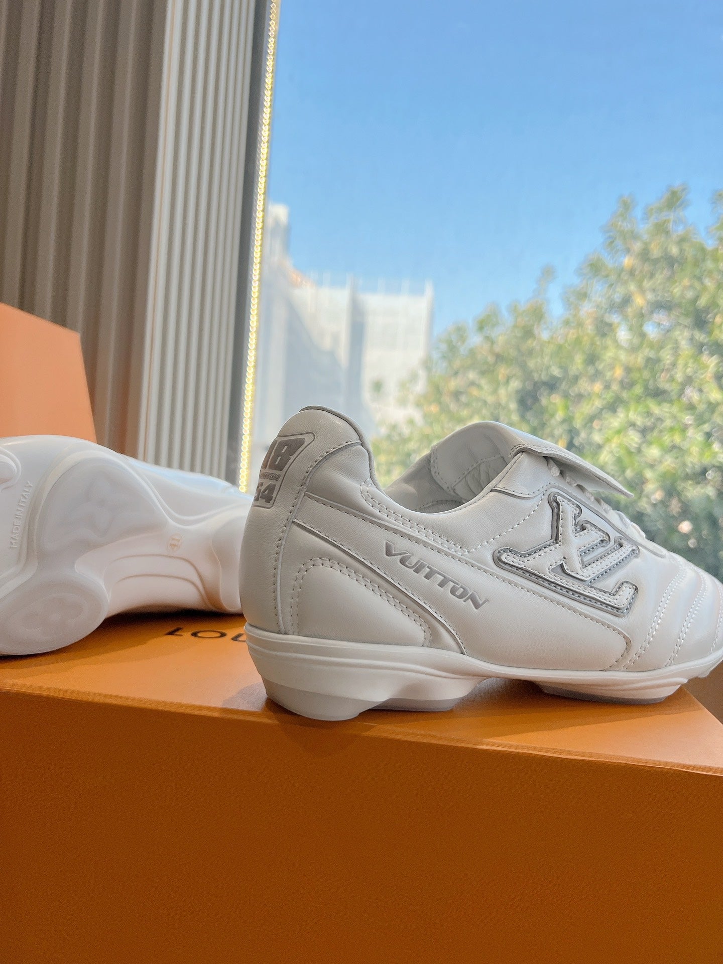 Louis Vuitton Sneaker