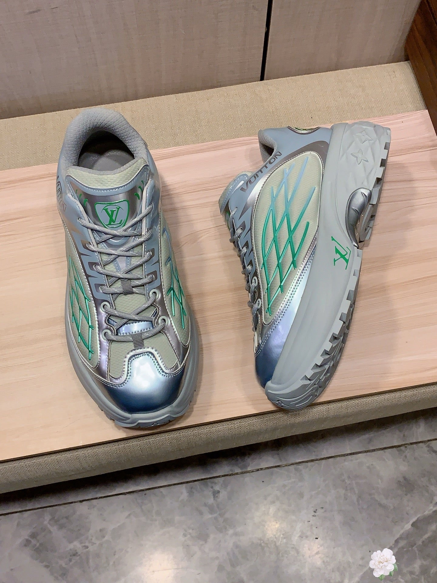 Louis Vuitton Sneaker