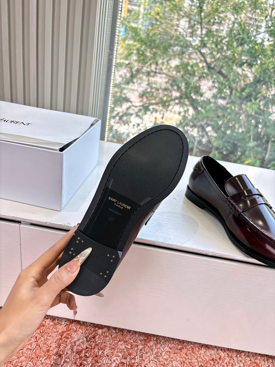 Yves Saint Laurent Loafer
