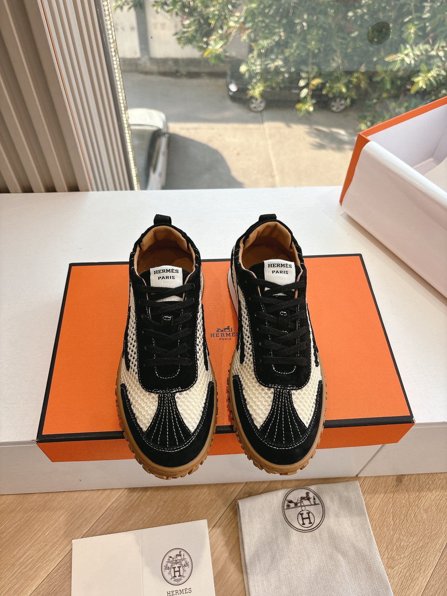 Hermes Sneaker