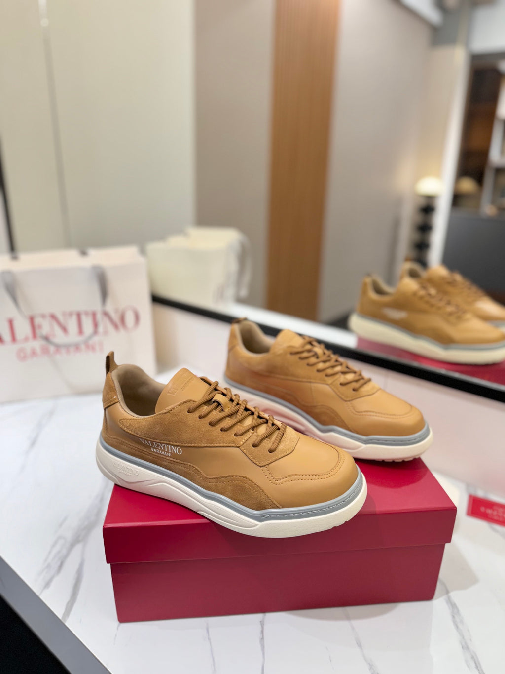 Valentino Sneaker