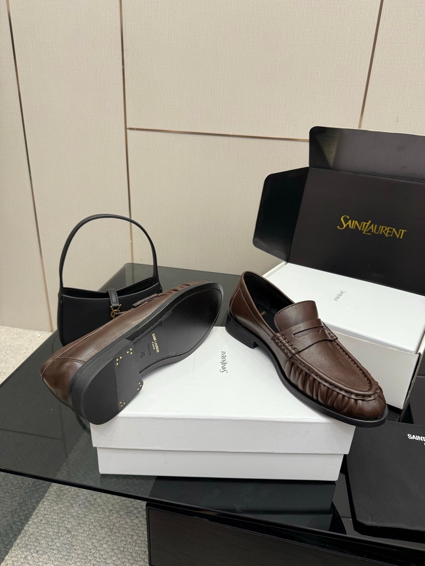 Yves Saint Laurent Loafer