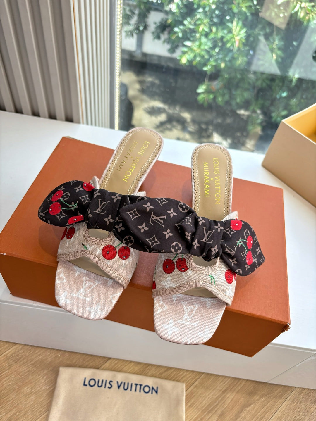 Louis Vuitton Topuklu