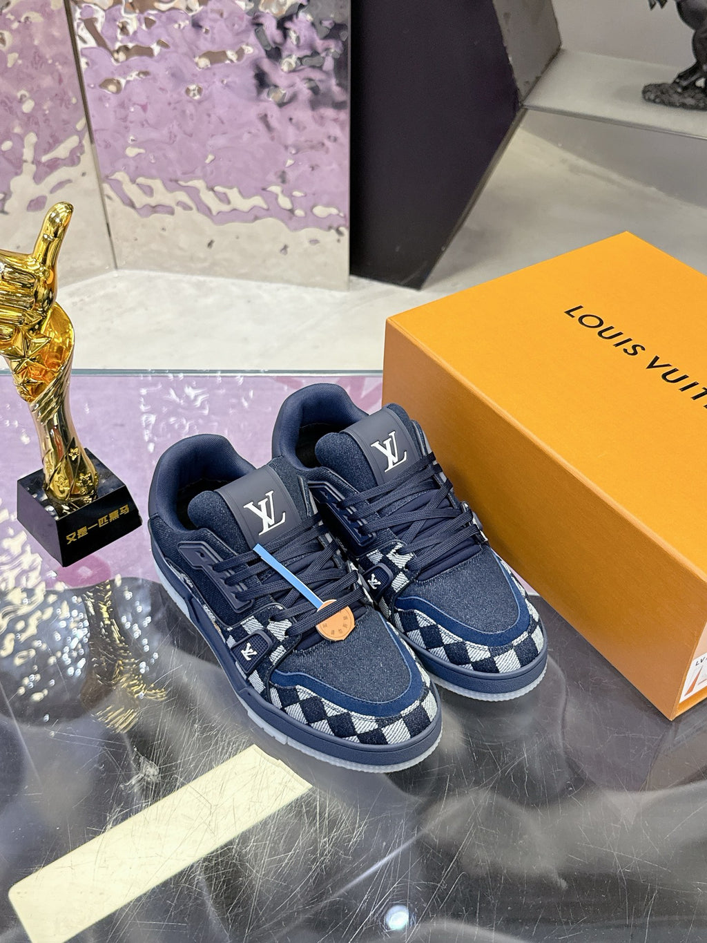 Louis Vuitton Sneaker