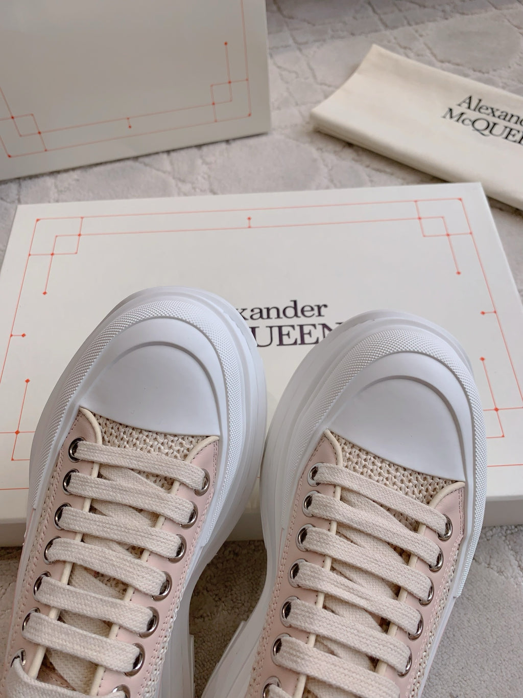 Alexander McQueen Sneaker