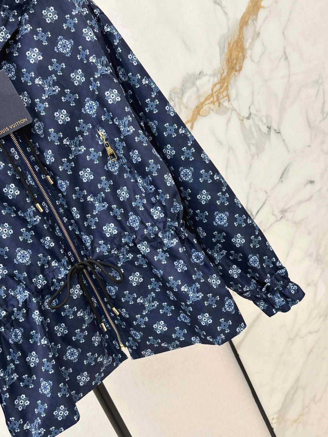 Louis Vuitton Yağmurluk