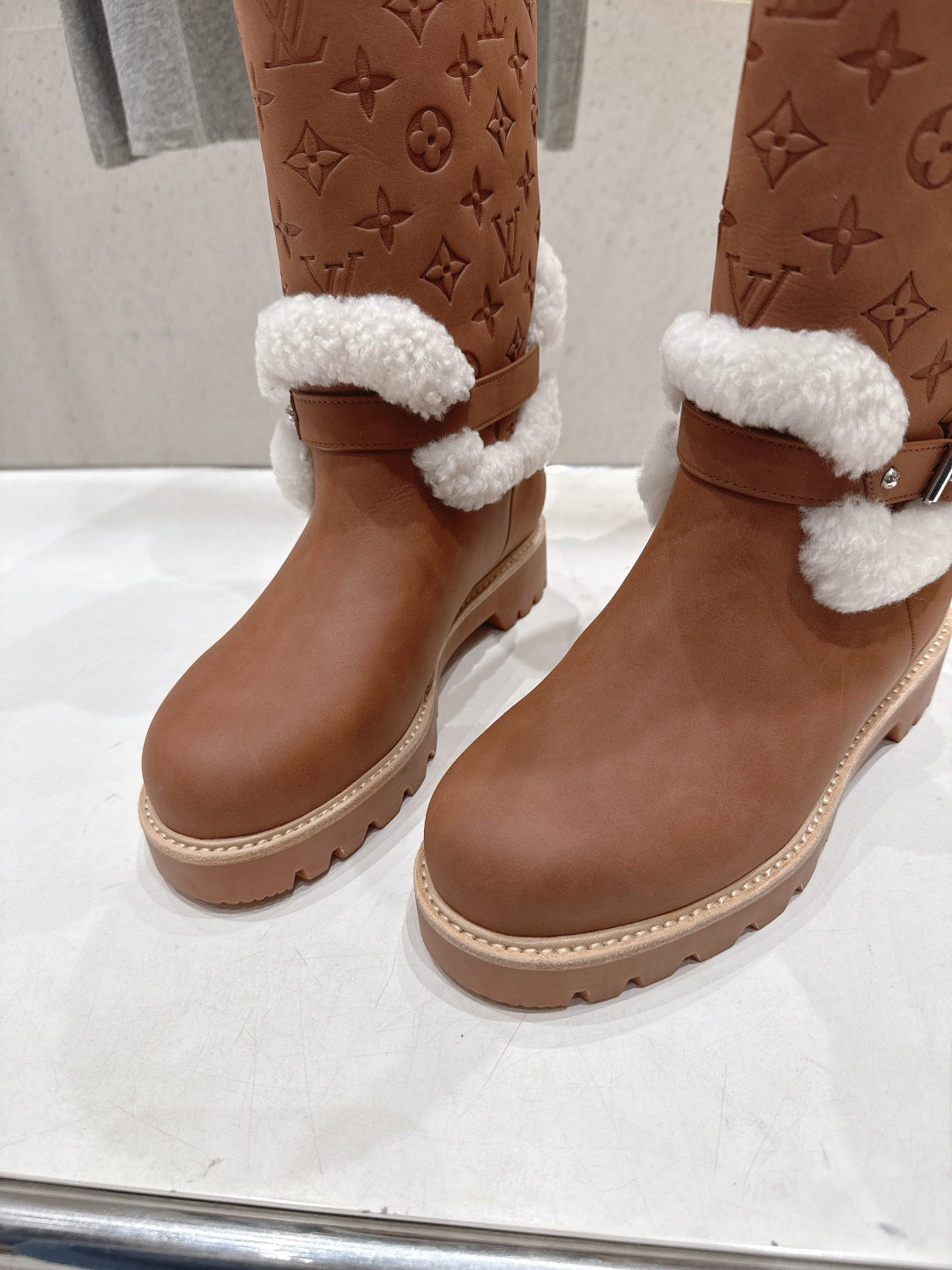 Louis Vuitton Çizme