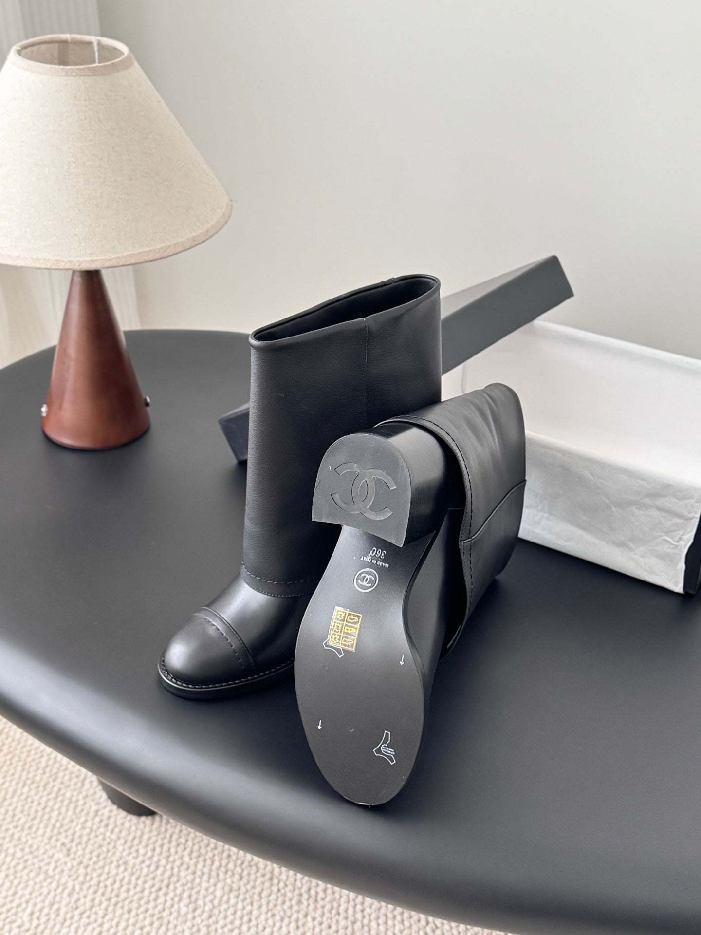 Chanel Çizme