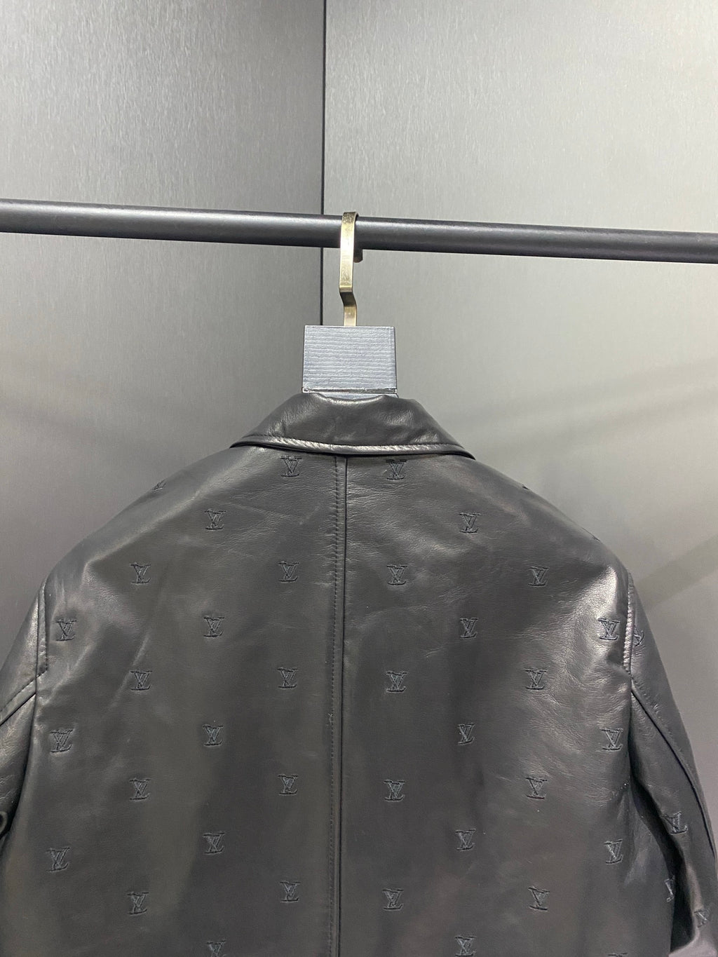 Louis Vuitton Deri Mont