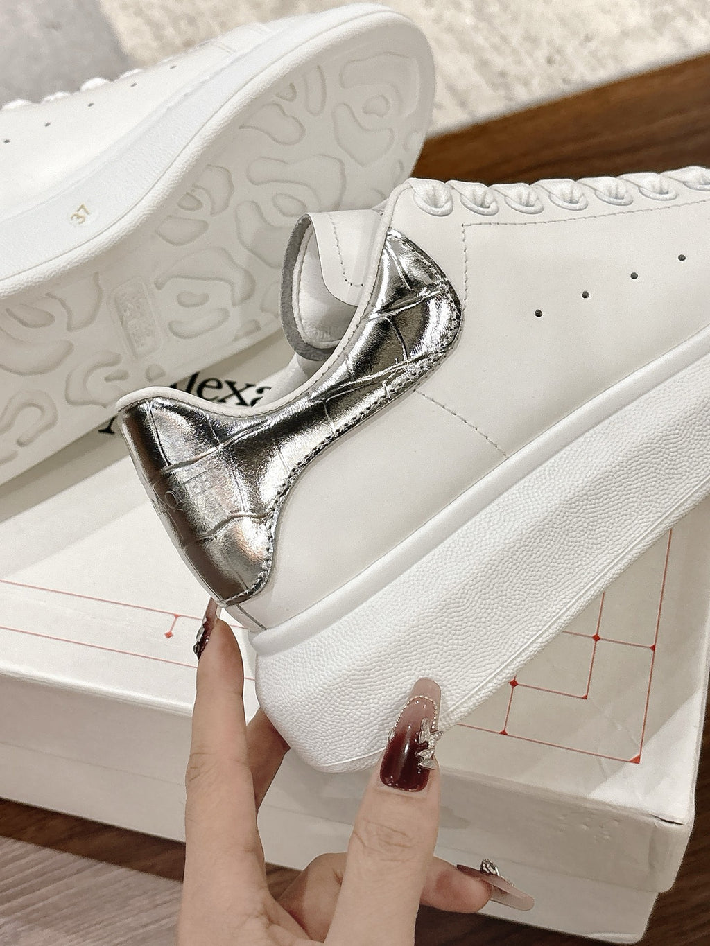 Alexander McQueen Sneaker