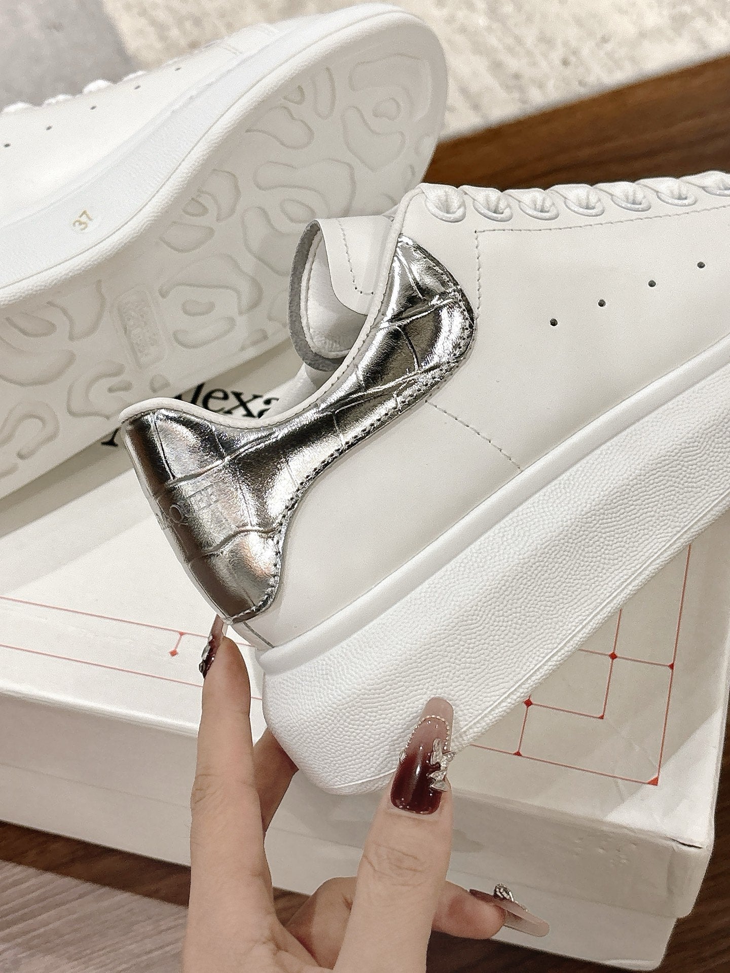 Alexander McQueen Sneaker