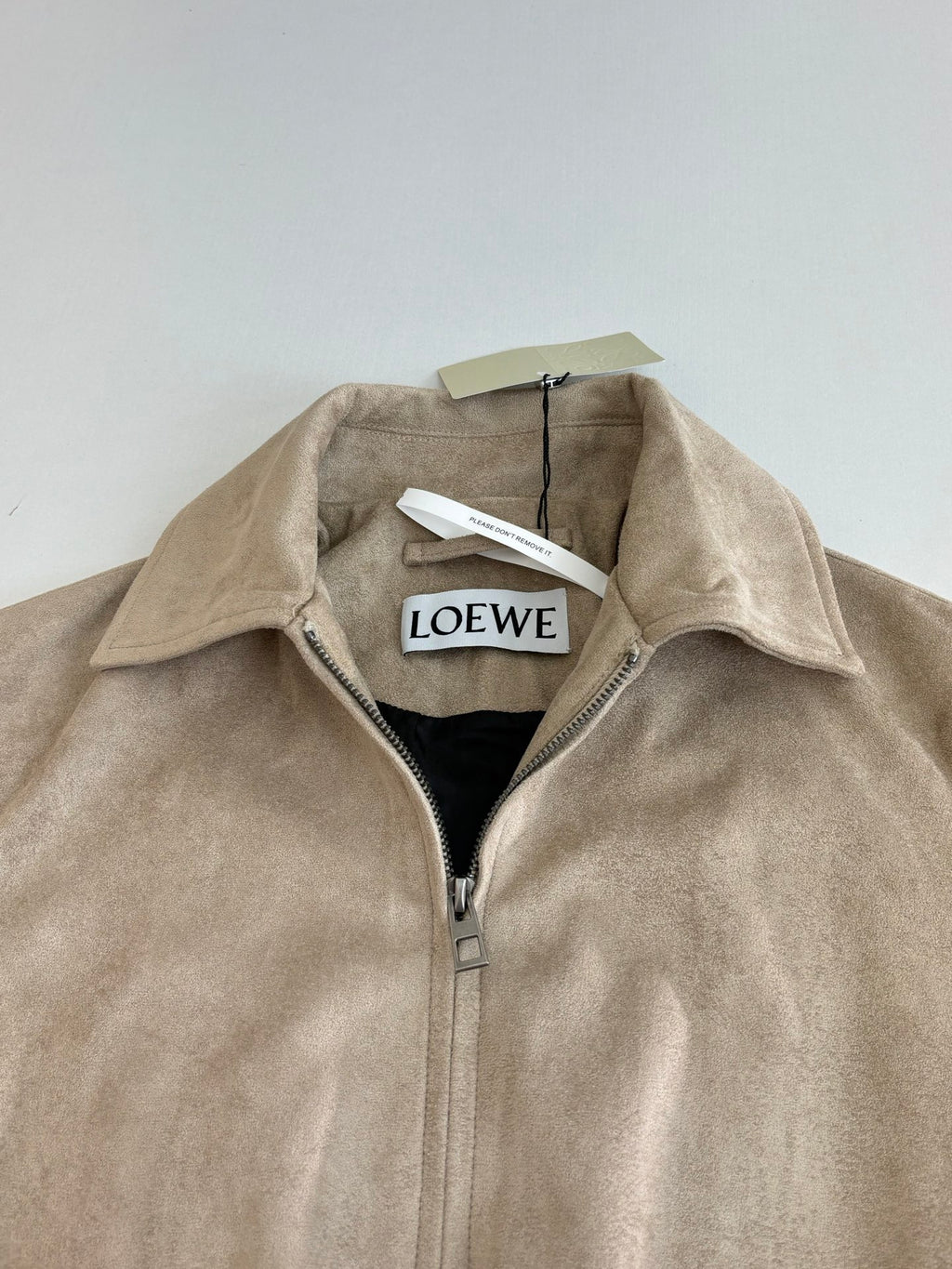 Loewe Mont