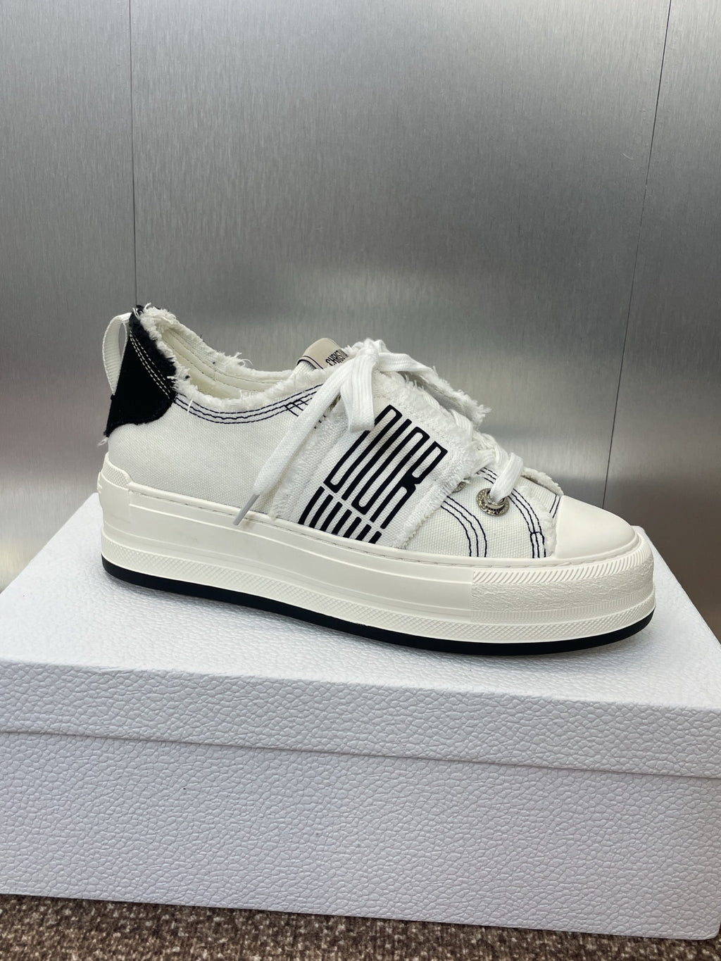 Dior Sneaker