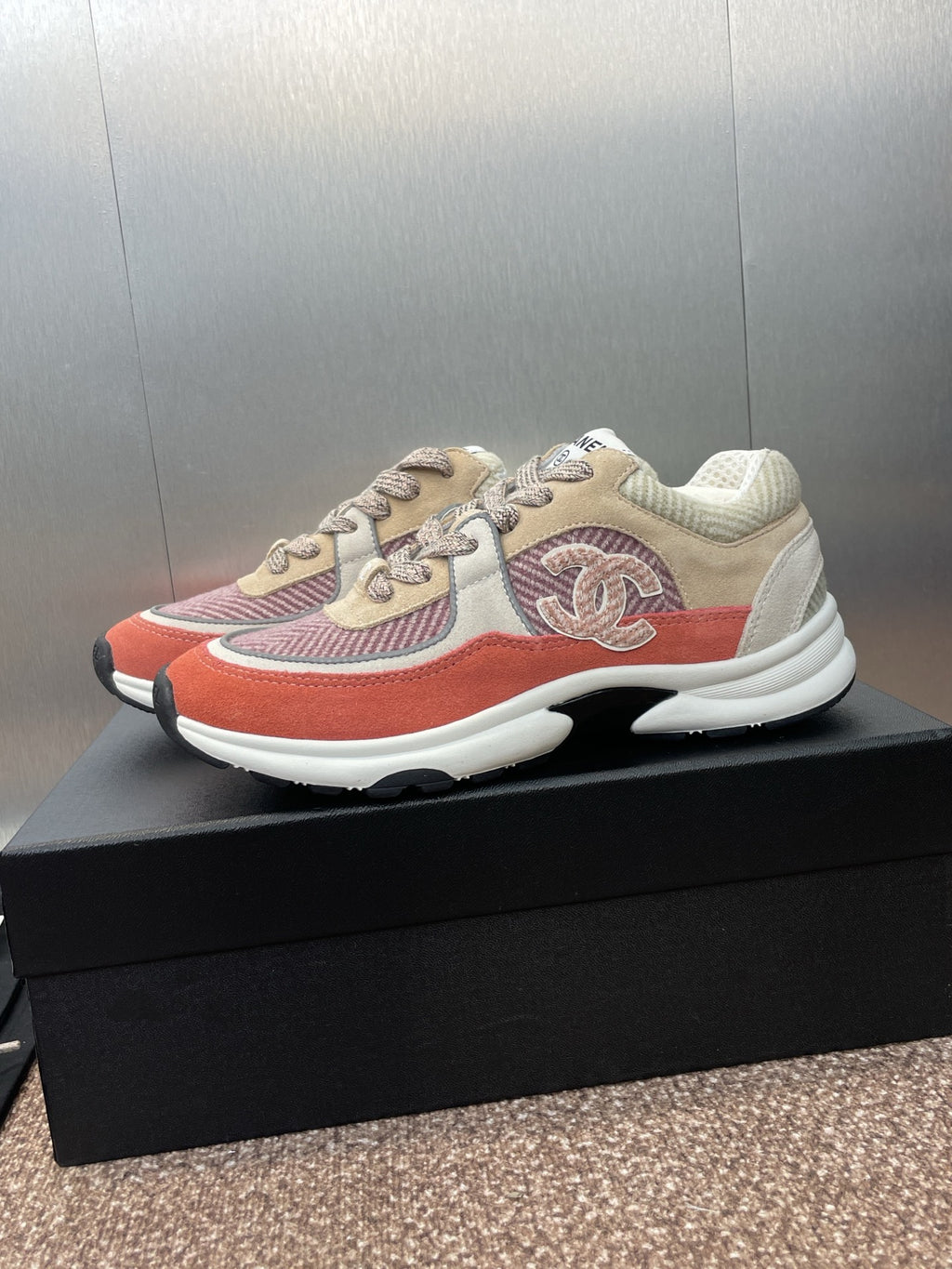 Chanel sneaker