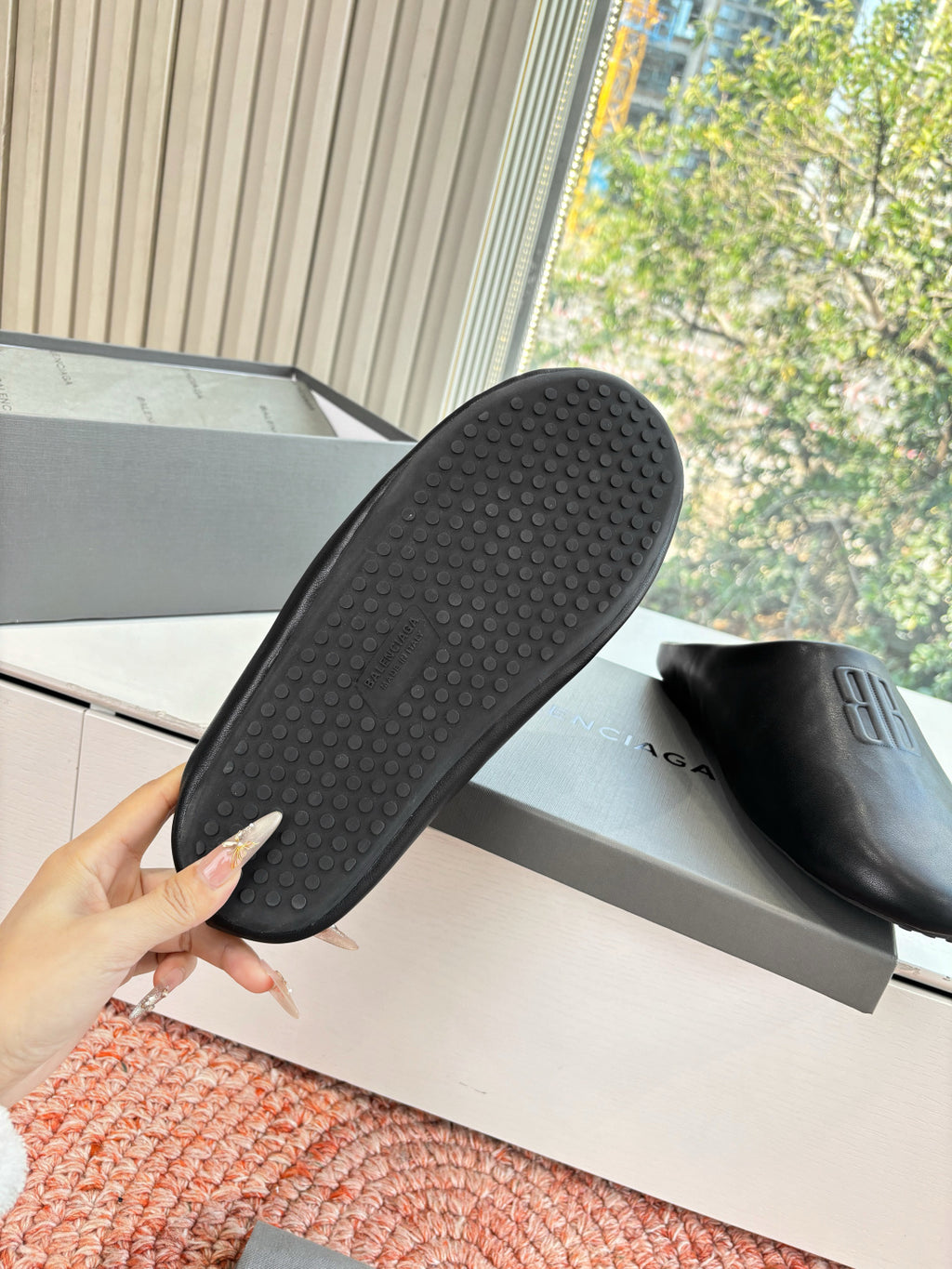 Balenciaga Slipper