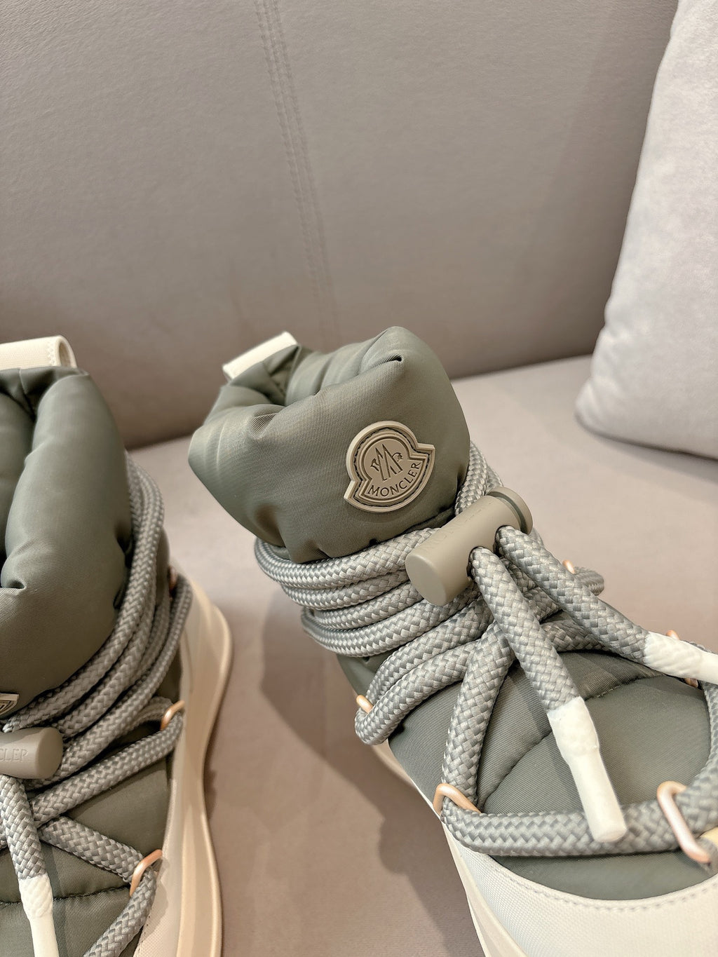Moncler Bot