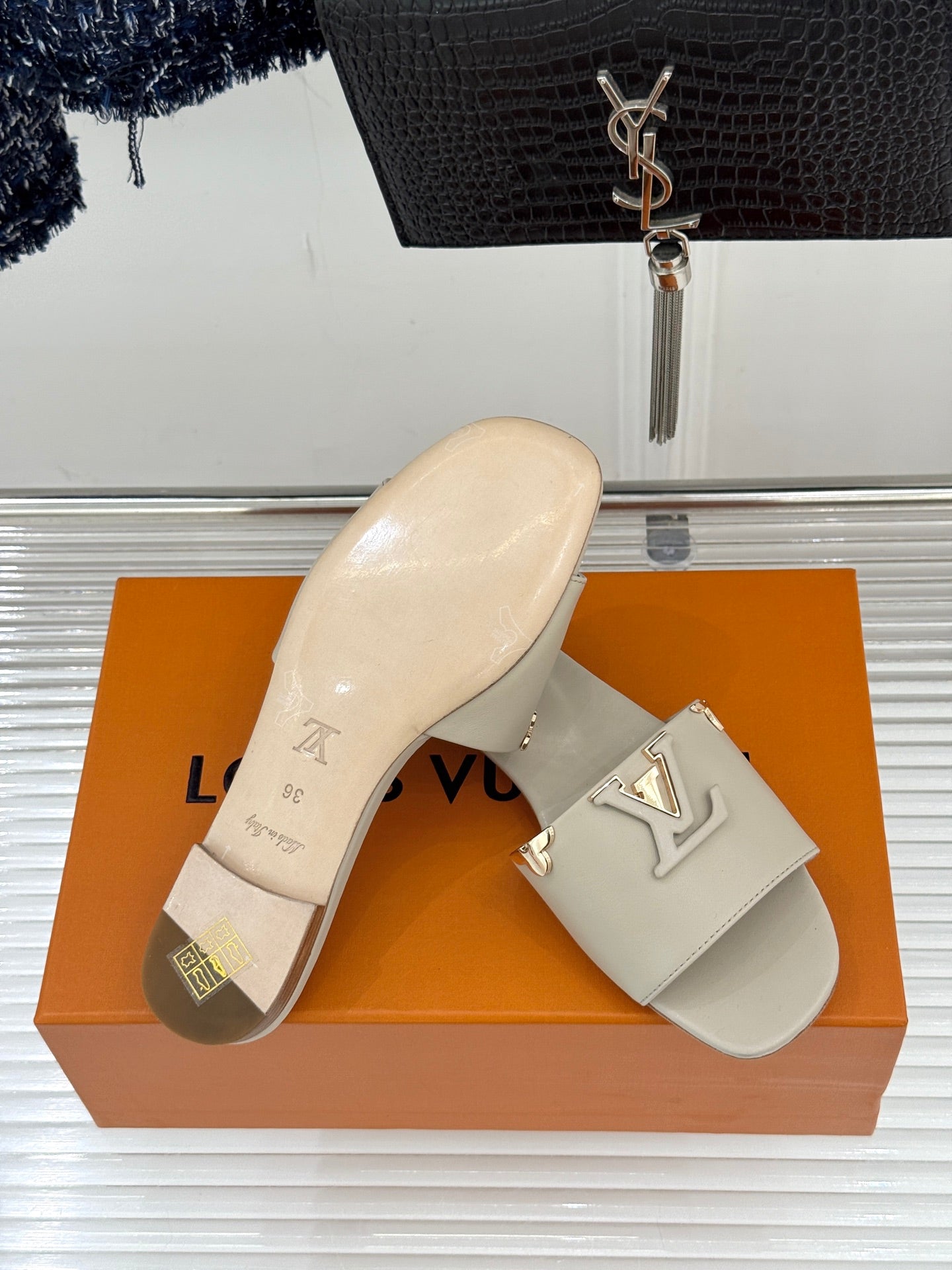 Louis Vuitton Slipper