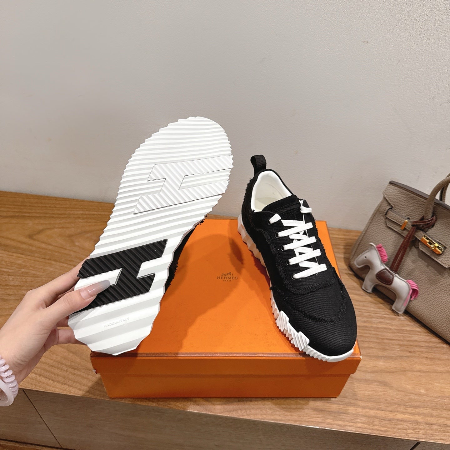 Hermes Sneaker