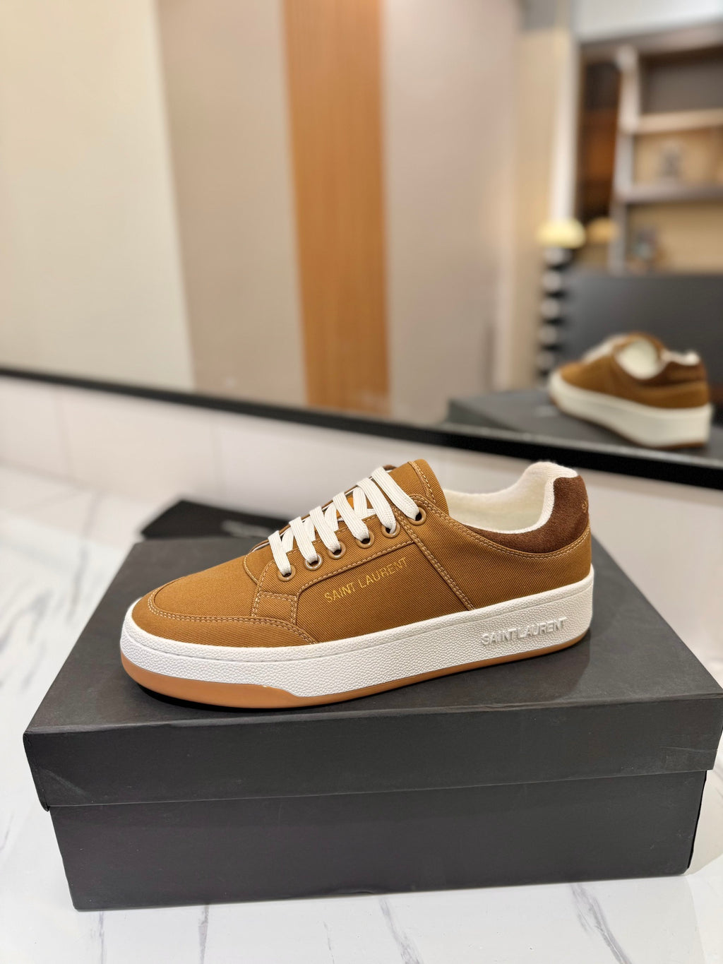 Saint Laurent Sneaker