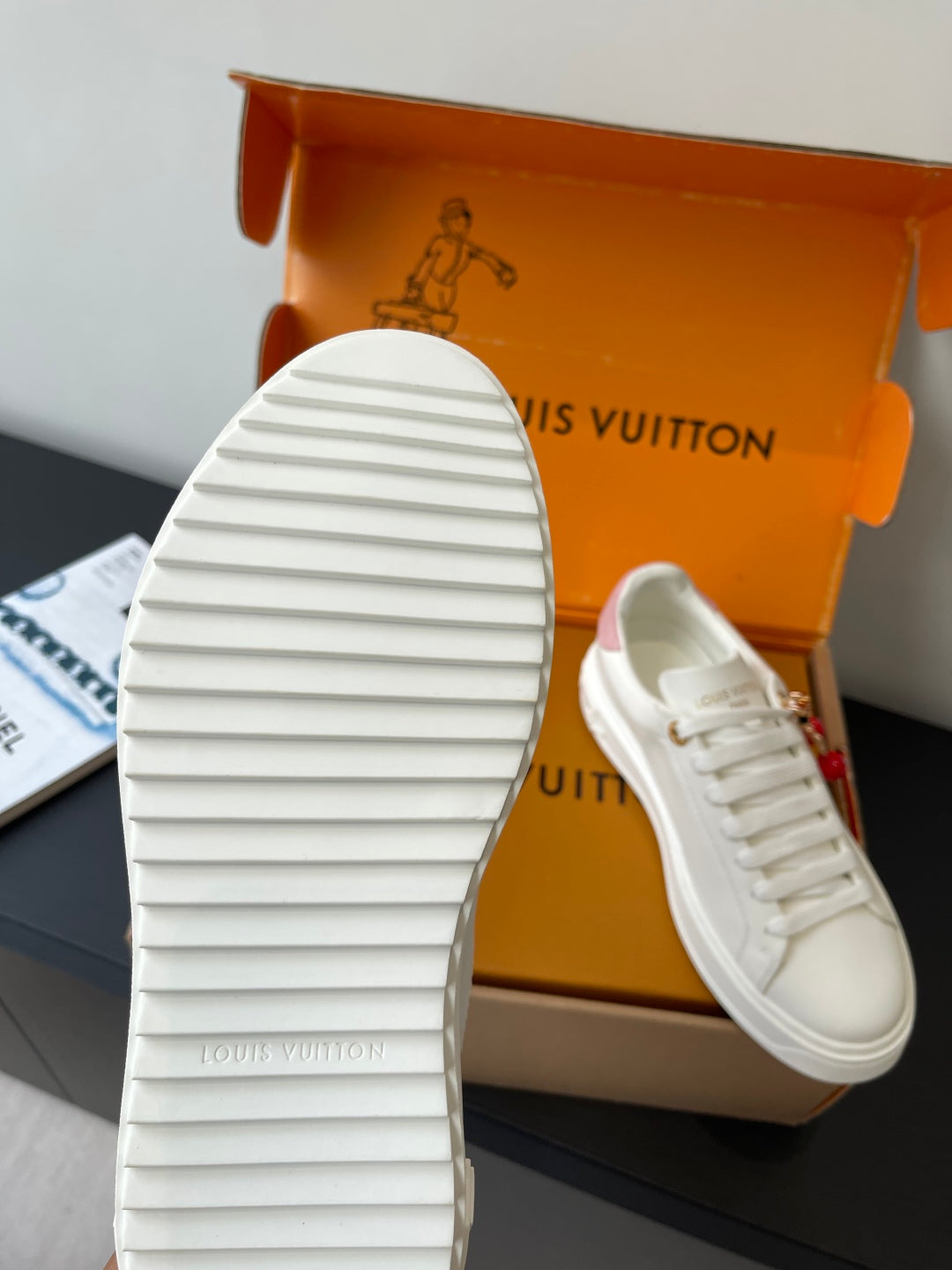 Louis Vuitton Sneaker