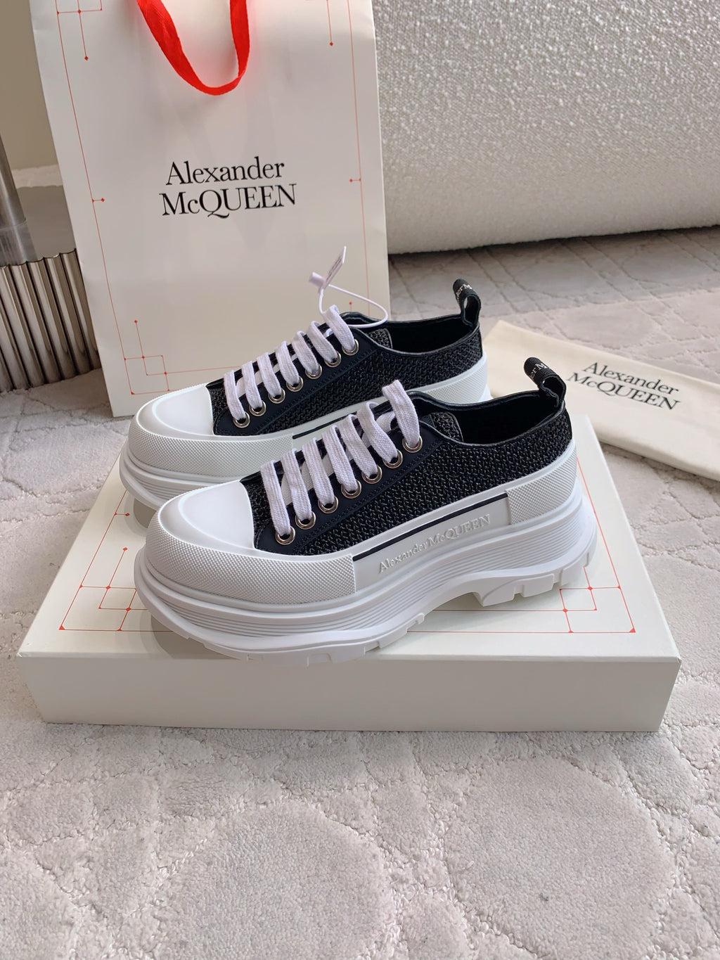 Alexander McQueen Sneaker