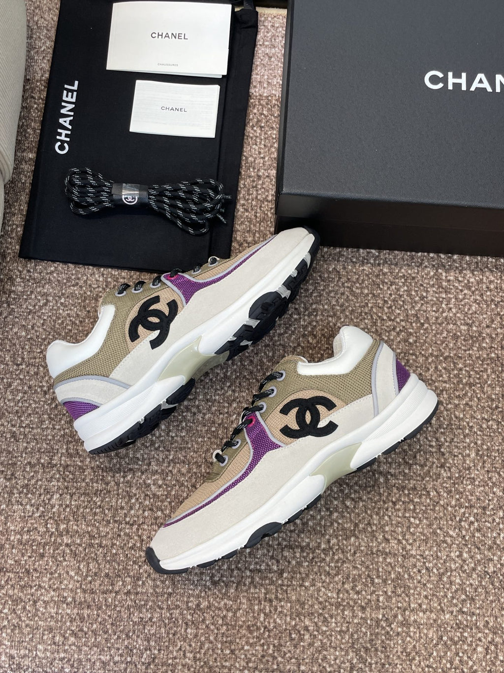 Chanel sneaker